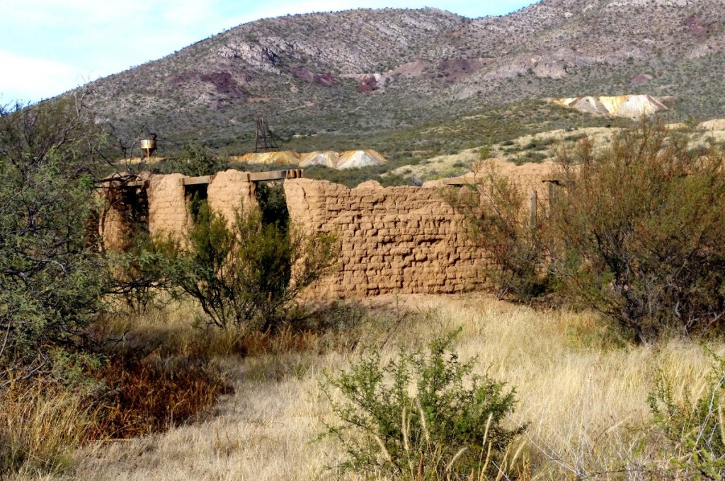 Southeast Arizona ghost town ruins picture